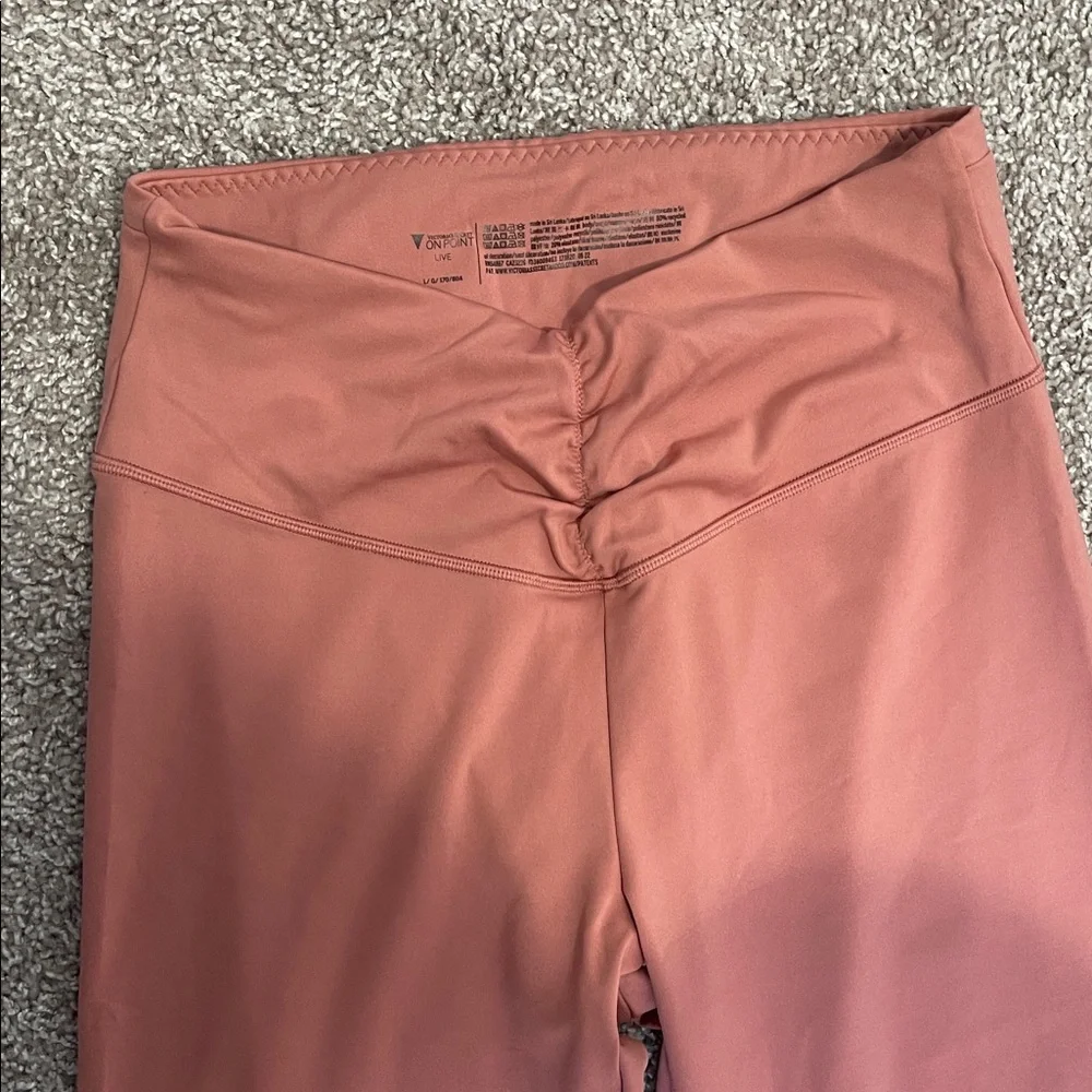 Victorias Secret ON POINT yoga pants - Picture 3 of 9